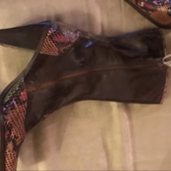 NWT Western Style Boots sz10 - Picture 3 of 7